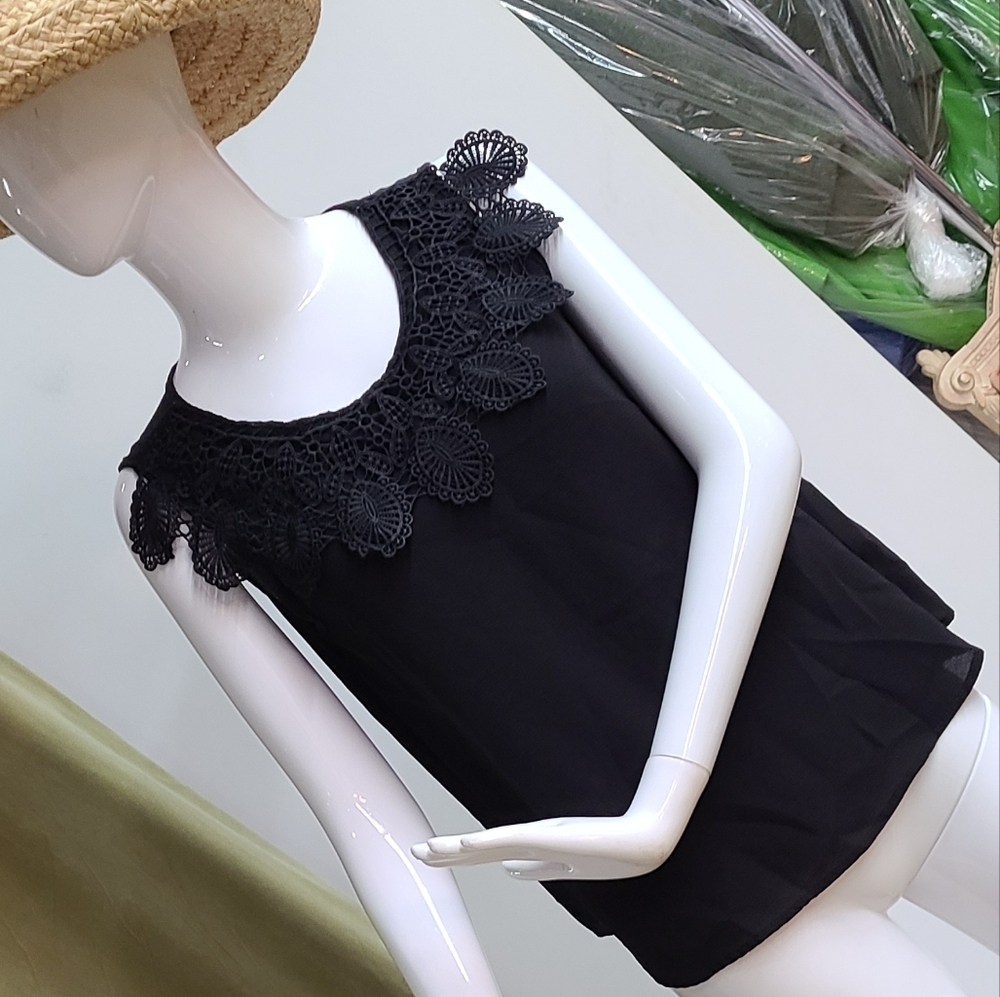 Paper Moon Sleeveless Top
